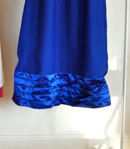 detail robe bleue